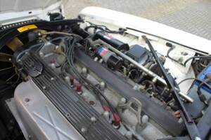 Bild 29/68 von Jaguar XJ 6 4.2 (1985)