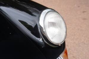Bild 13/50 von Porsche 911 Carrera 3.2 (1988)
