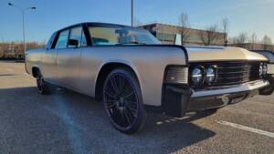 Image 8/18 of Lincoln Continental Sedan (1965)