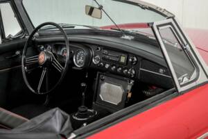 Afbeelding 35/50 van MG MGB (1966)