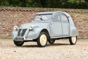 Immagine 1/50 di Citroën 2 CV  AZ (1955)