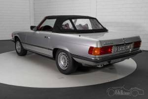 Image 14/19 de Mercedes-Benz 450 SL (1979)