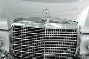 Image 46/49 de Mercedes-Benz 280 SE (1970)