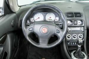 Immagine 8/50 di MG F 1.8i VVC (2000)