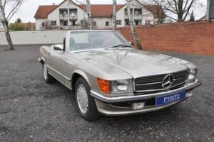 Bild 1/29 von Mercedes-Benz 500 SL (1986)