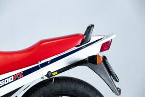 Bild 35/50 von Honda VF 500 F (1986)