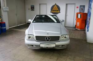 Image 3/33 of Mercedes-Benz SL 500 (2001)