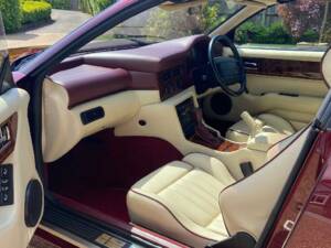 Afbeelding 15/54 van Aston Martin Virage Volante (1996)