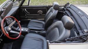 Image 42/58 of Alfa Romeo 2000 Spider Veloce (1977)