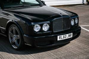 Image 8/29 de Bentley Azure T (2010)