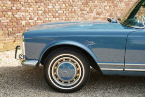 Image 16/50 of Mercedes-Benz 280 SL (1968)