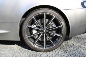Bild 9/47 von Aston Martin DB 9 GT &quot;Bond Edition&quot; (2015)
