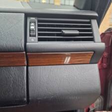 Immagine 31/162 di Mercedes-Benz 230 CE (1989)