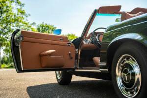 Bild 34/46 von Mercedes-Benz 280 SL (1968)