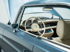 Bild 31/31 von Mercedes-Benz 280 SE 3,5 (1971)