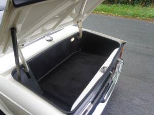 Bild 22/24 von Triumph TR 6 PI (1973)