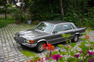Imagen 21/37 de Mercedes-Benz 450 SEL 6,9 (1976)
