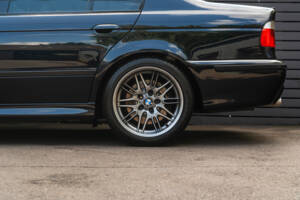 Image 13/56 of BMW M5 (2000)