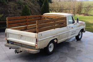 Image 14/52 of Ford F-100 (1967)