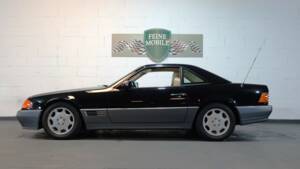 Image 18/26 of Mercedes-Benz 500 SL (1991)