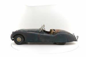 Image 2/5 of Jaguar XK 120 OTS (1951)