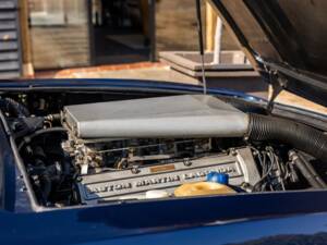 Image 29/57 de Aston Martin V8 Vantage Volante (1989)