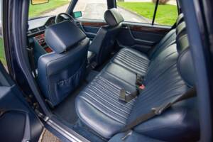 Bild 15/26 von Mercedes-Benz 300 TE (1992)