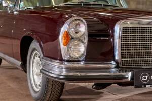 Bild 36/47 von Mercedes-Benz 280 SE (1970)