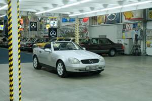Immagine 35/50 di Mercedes-Benz SLK 230 Kompressor (1996)