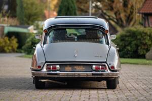 Image 19/44 of Citroën DS 21 (1968)