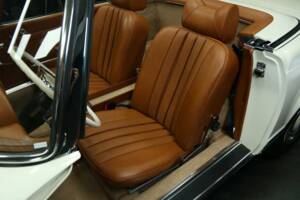 Image 12/50 of Mercedes-Benz 230 SL (1965)