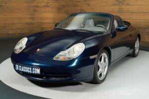 Image 4/19 of Porsche 911 Carrera 4 (1999)