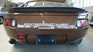 Bild 37/50 von Porsche 928 S (1986)