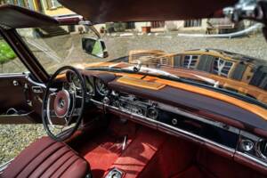 Afbeelding 7/12 van Mercedes-Benz 250 S (1967)