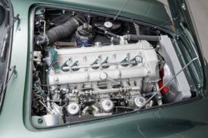 Image 18/26 de Aston Martin DB 4 Vantage (1962)