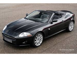 Immagine 8/34 di Jaguar XK 4.2 (2006)