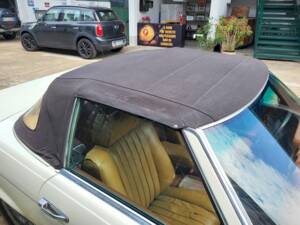 Bild 51/57 von Mercedes-Benz 450 SL (1975)