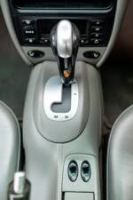 Image 23/50 of Porsche 911 Carrera 4S (2002)