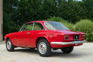 Afbeelding 6/50 van Alfa Romeo Giulia 1600 Sprint GT Veloce (1967)