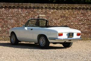 Image 25/50 of Alfa Romeo Giulia 1600 GTC (1966)