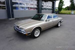Bild 1/61 von Jaguar Sovereign 3.6 (1987)
