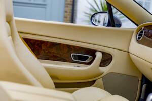 Imagen 27/33 de Bentley Continental GTC (2007)