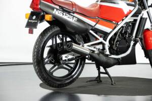 Image 11/50 of Honda NS 125F (1985)