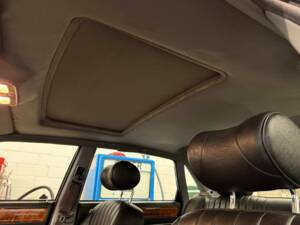 Image 11/19 of Jaguar XJ 40 4.0 (1993)