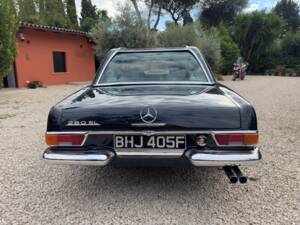 Image 12/26 de Mercedes-Benz 280 SL (1968)