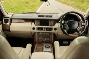 Image 48/50 of Land Rover Range Rover 4.4 TDV8 Vogue SE (2012)