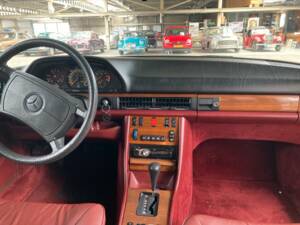 Afbeelding 7/38 van Mercedes-Benz 420 SEL (1986)