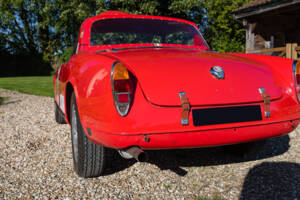 Image 25/60 of Alfa Romeo Giulia 1600 Spider (1963)