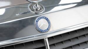 Bild 13/15 von Mercedes-Benz 230 CE (1988)