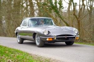 Image 1/25 of Jaguar E-Type (1969)
